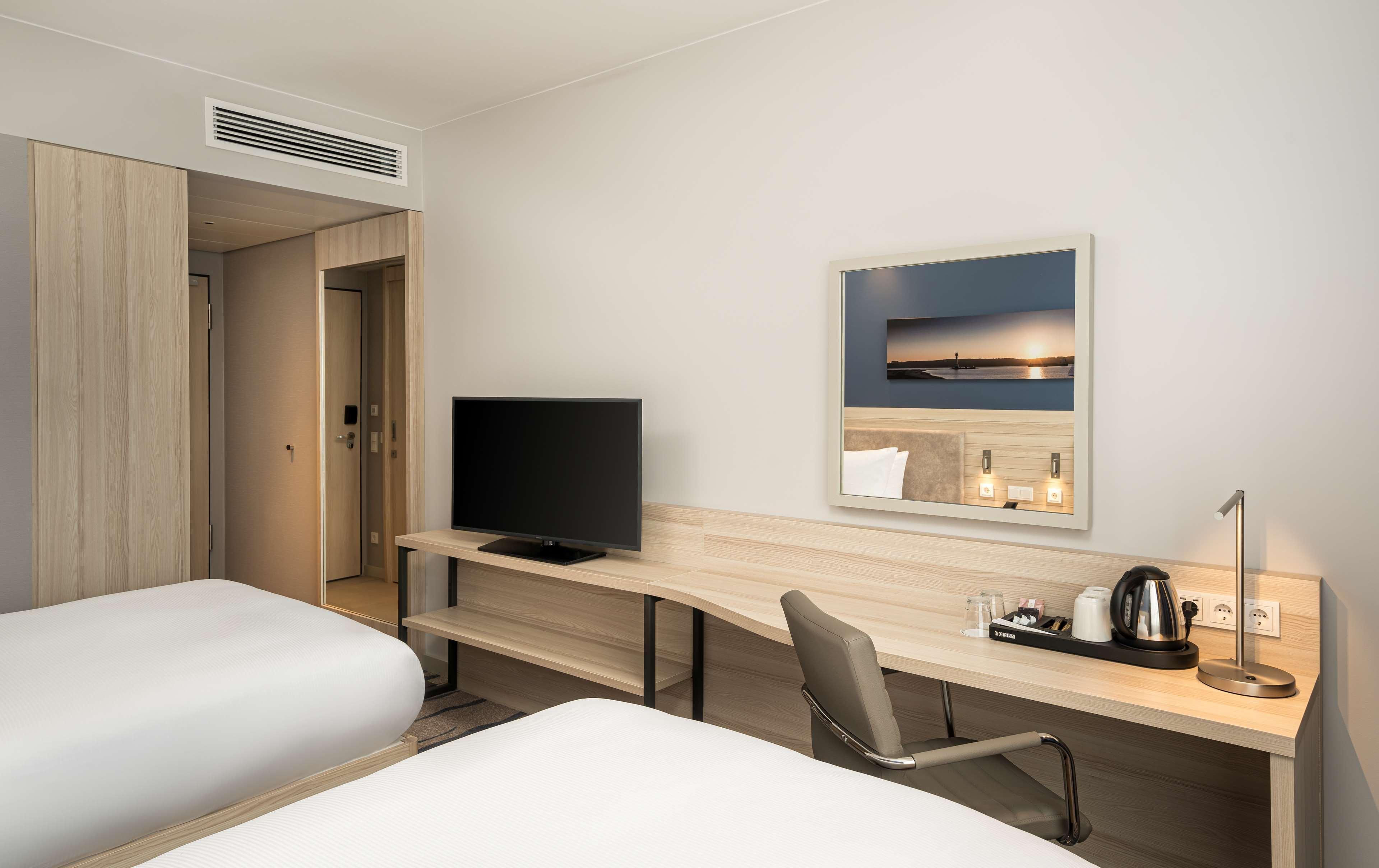 Hampton By Hilton Kiel Hotel Bagian luar foto