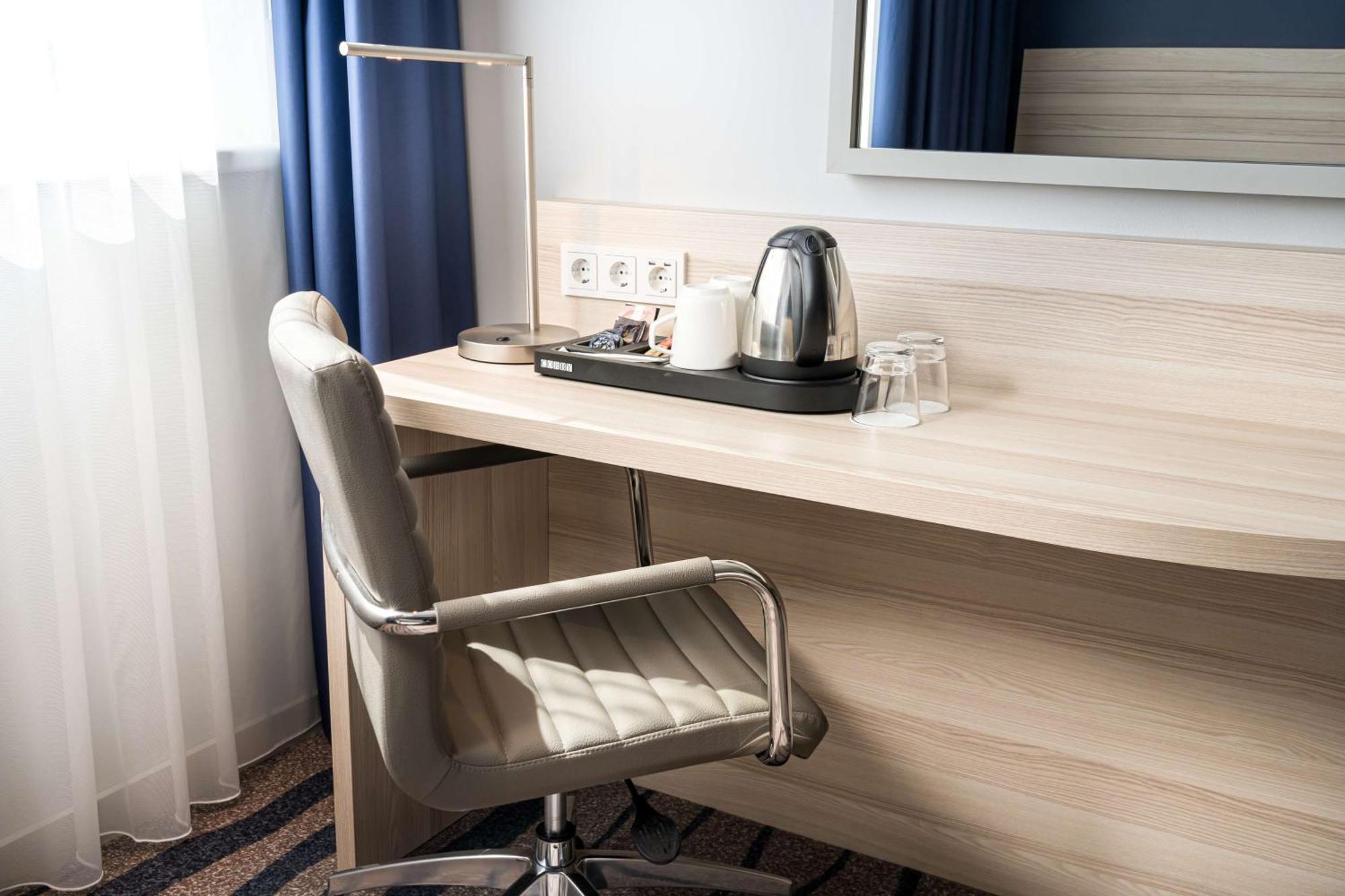 Hampton By Hilton Kiel Hotel Bagian luar foto