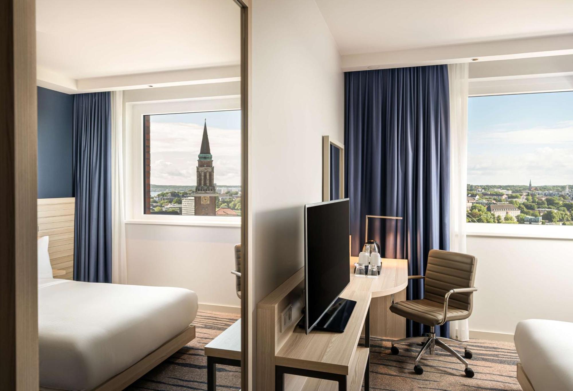 Hampton By Hilton Kiel Hotel Bagian luar foto